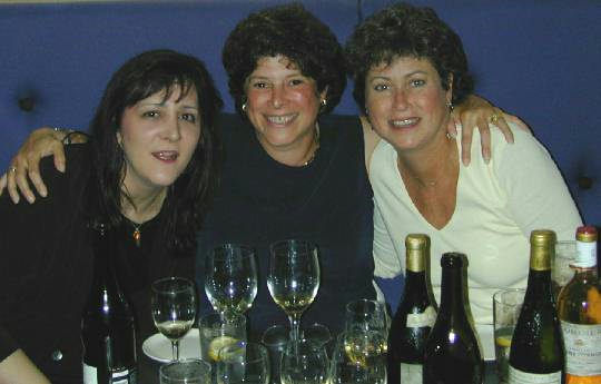 sandyphylismarionwhitenite99small.jpg (49096 bytes)